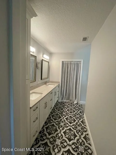 Photo of 155 Eton Circle
