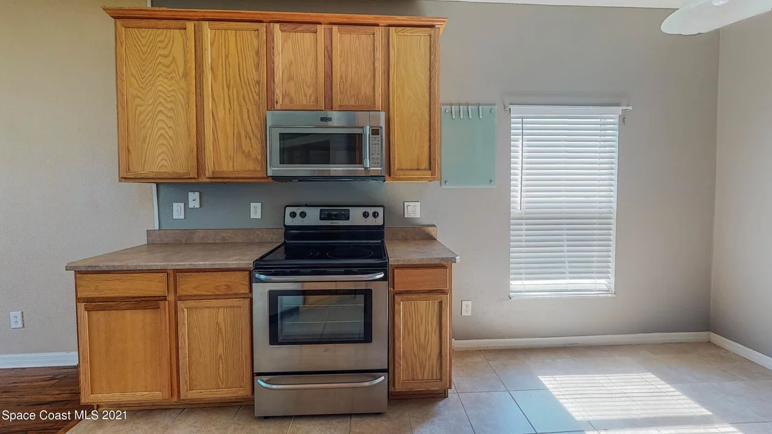 Photo of 1598 Maeve Circle