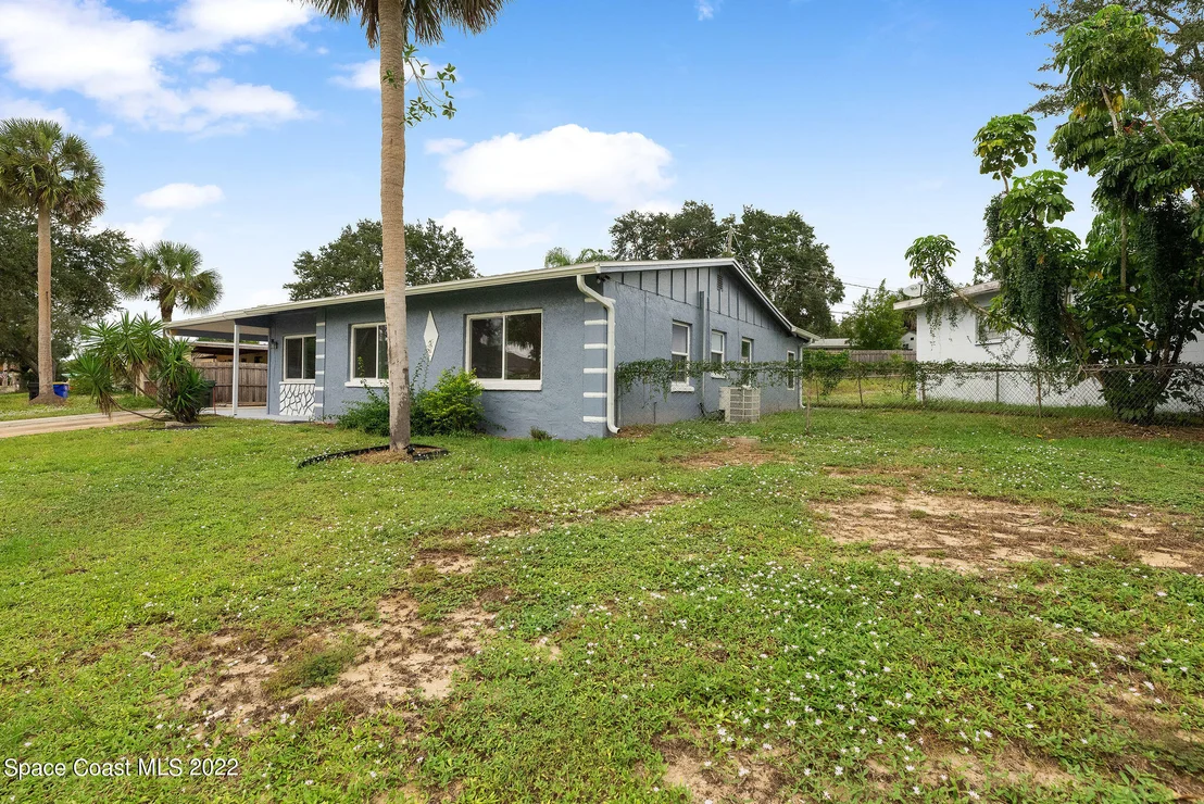 Photo of 32 Knollwood Drive