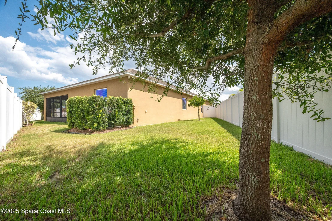 Photo of 920 Bear Lake Drive
