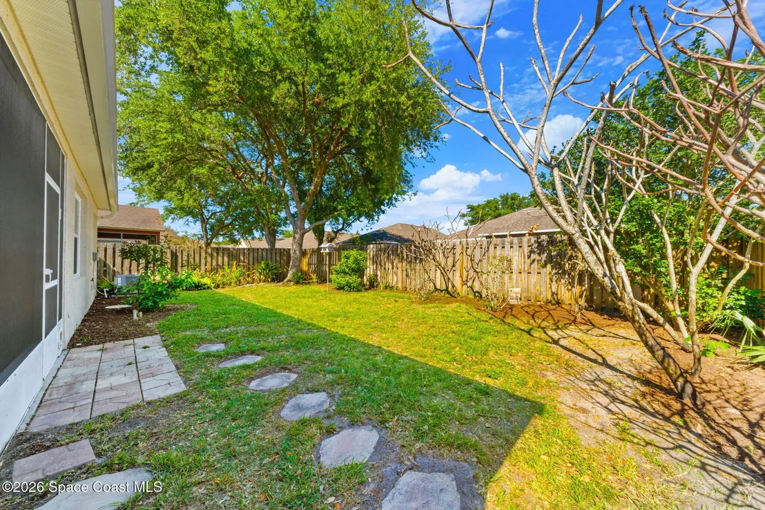 Photo of 851 Benton Drive