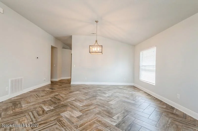 Photo of 960 Shaw Circle