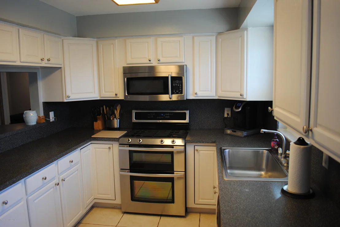 Photo of 1557 Spruce Road