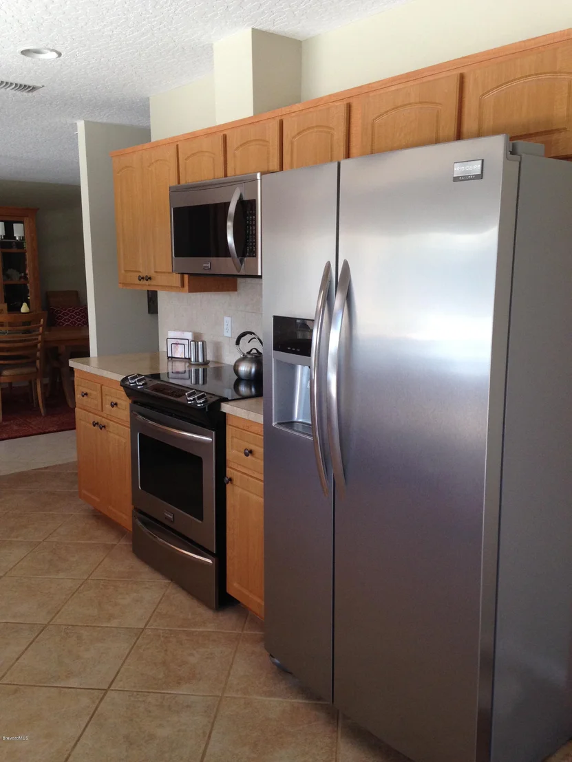 Photo of 635 Kingston Circle