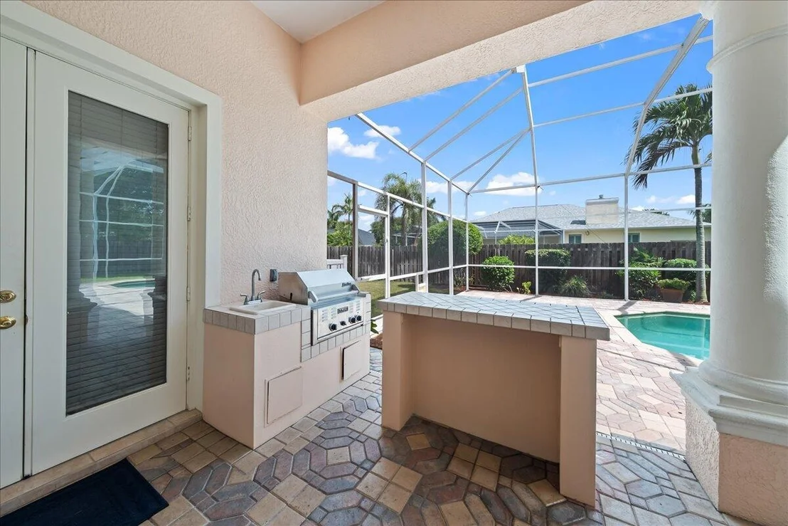 Photo of 412 Rio Villa Boulevard