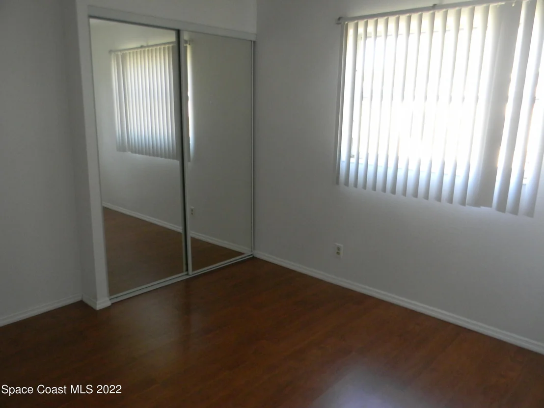 Photo of 2132 Lakeview Drive