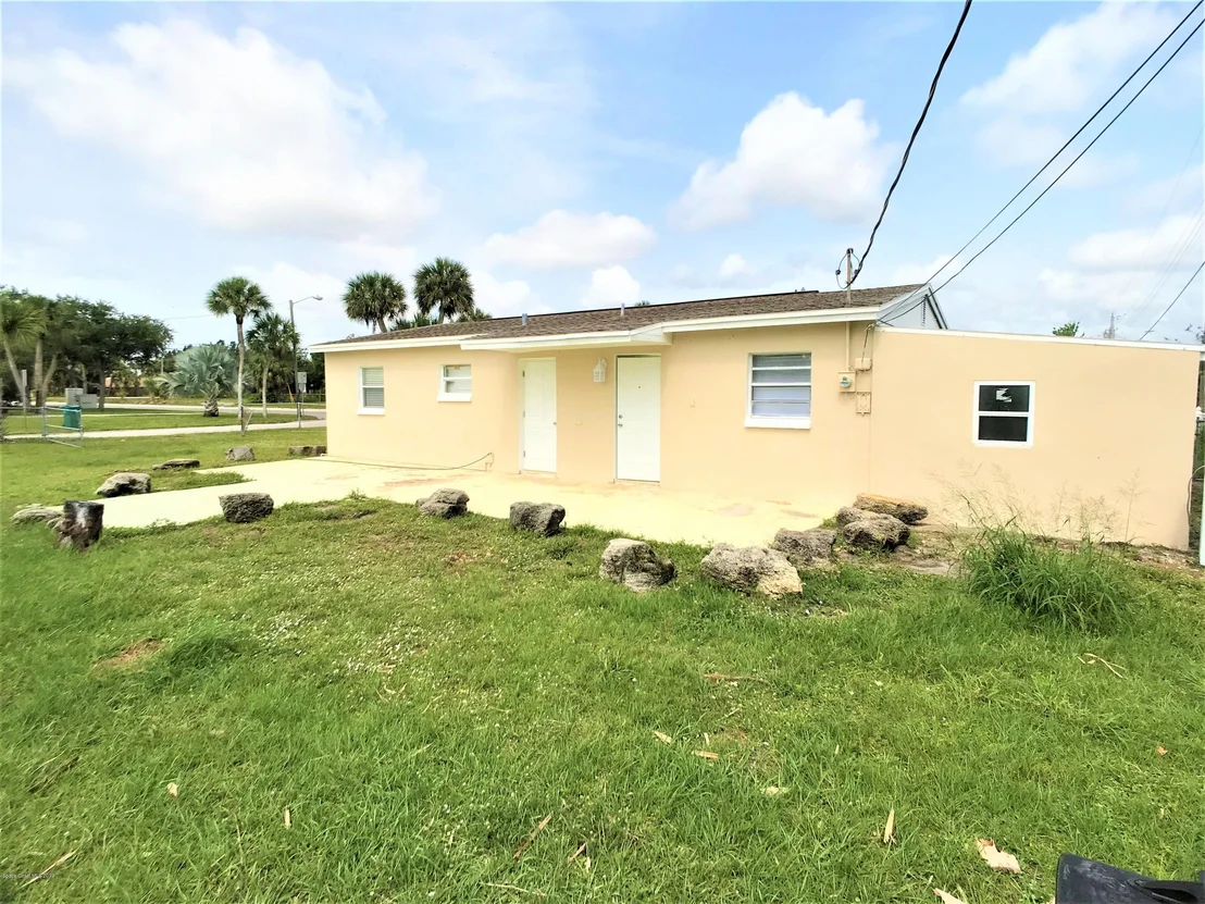 Photo of 1705 Mosswood Drive