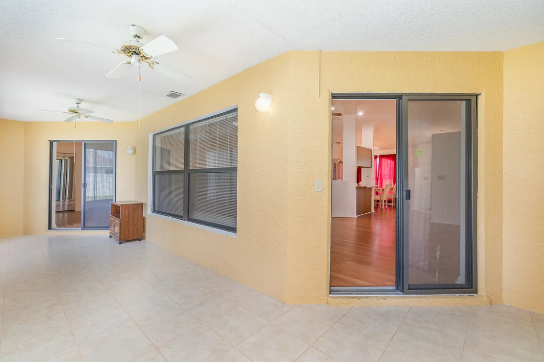 Photo of 569 Balcom Terrace SE