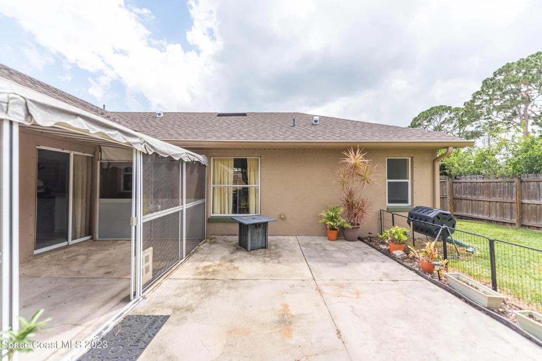 Photo of 5855 Granite Lane
