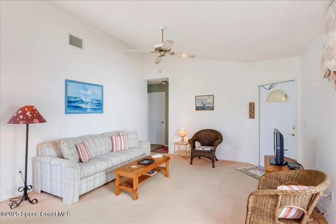 Photo of 1981 Tallowood Court NE