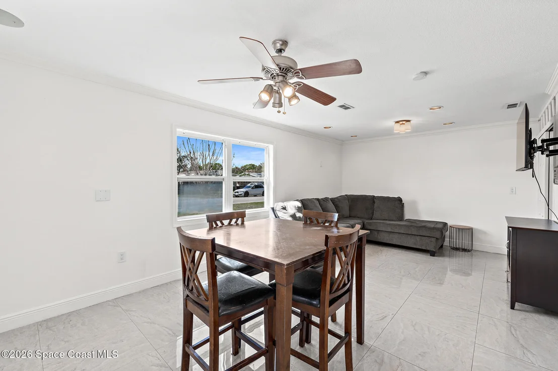 Photo of 218 Prince Avenue