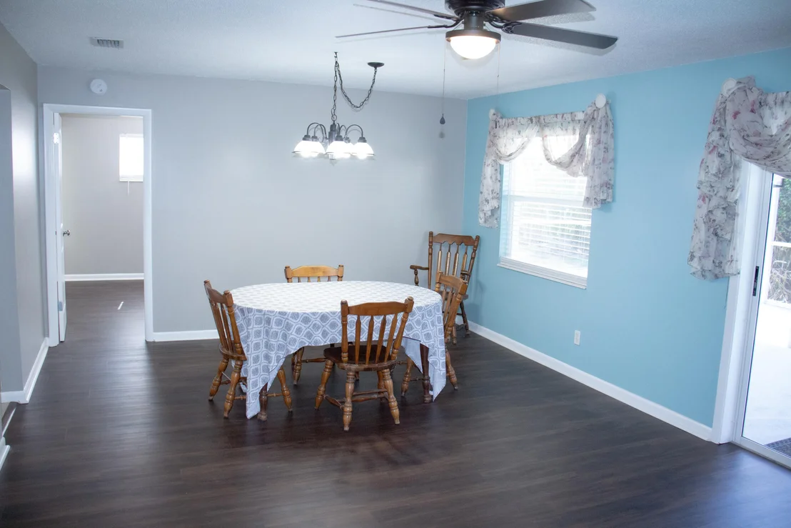 Photo of 976 Nagle Drive