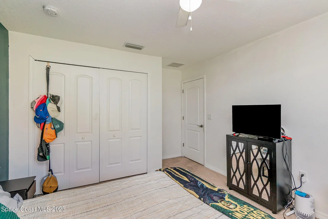 Photo of 11047 Oakshore Lane