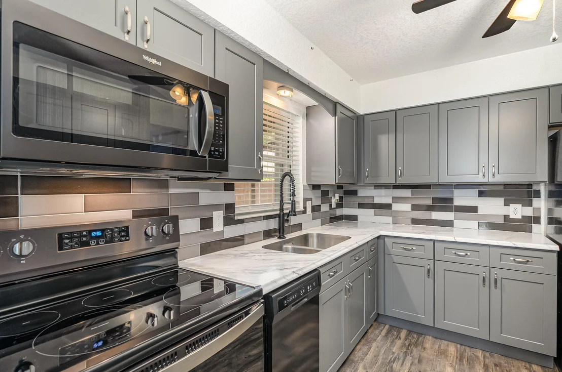 Photo of 4985 Cocoanut Drive