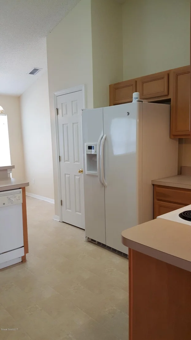 Photo of 3256 Reef Road SE