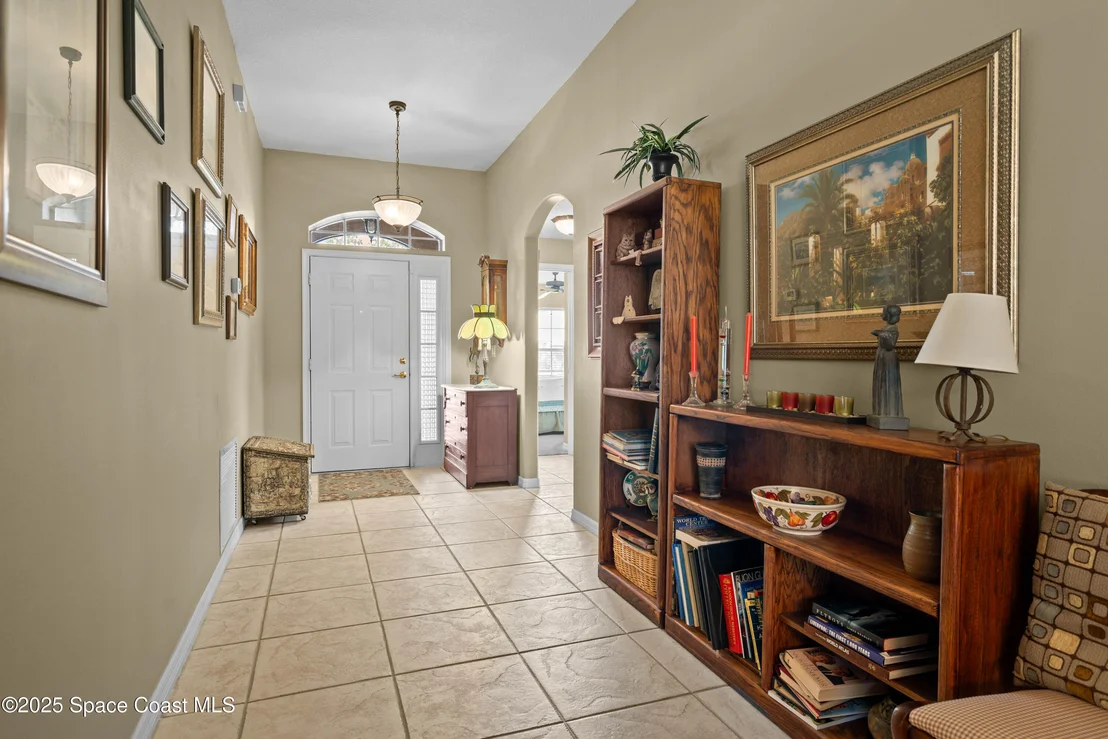 Photo of 2570 Stratford Pointe Drive