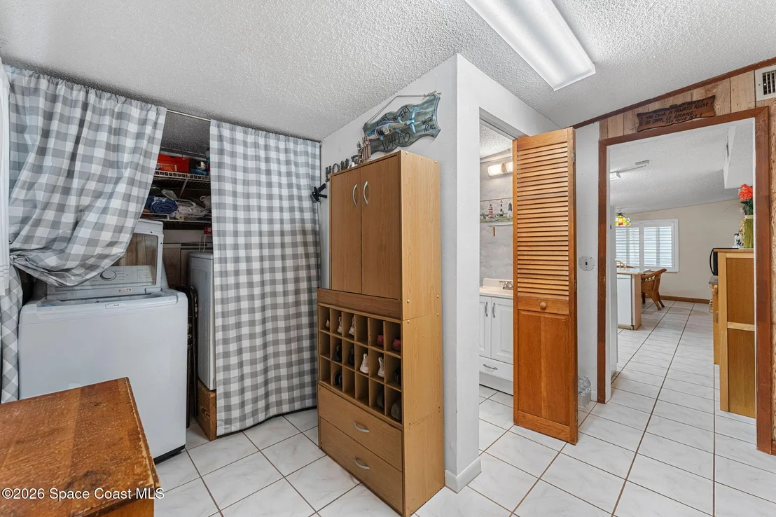 Photo of 241 Avenida Central