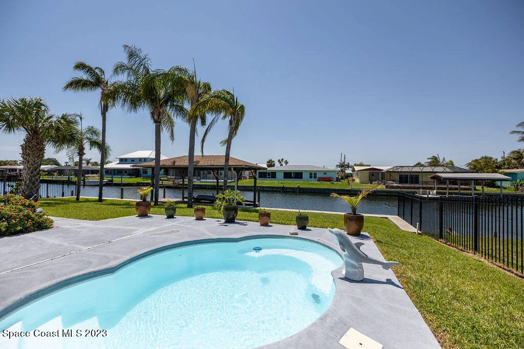 Photo of 466 Sandpiper Drive