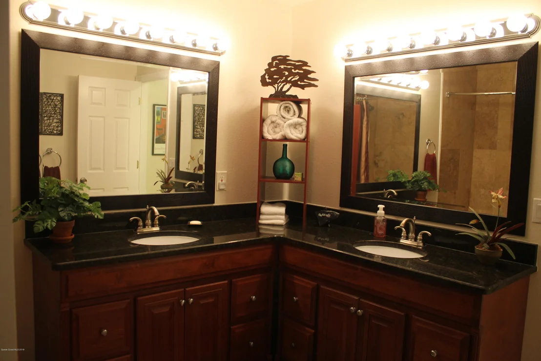 Photo of 3212 Buckingham Lane