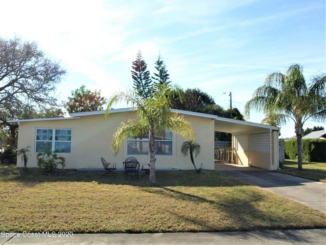 Photo of 1084 Cable Lane NE