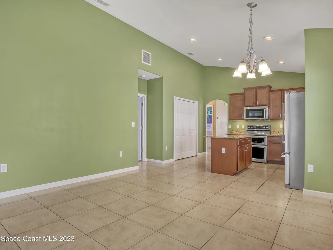 Photo of 1645 Litchfield Drive