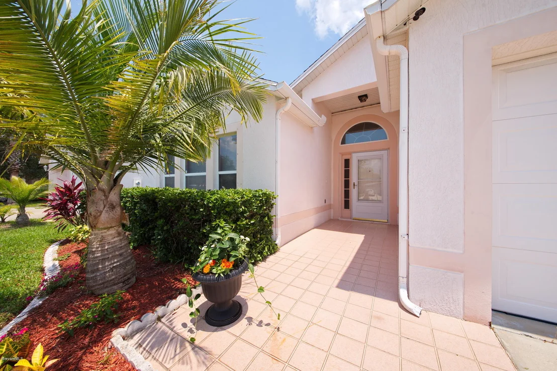 Photo of 8504 Ivanhoe Drive