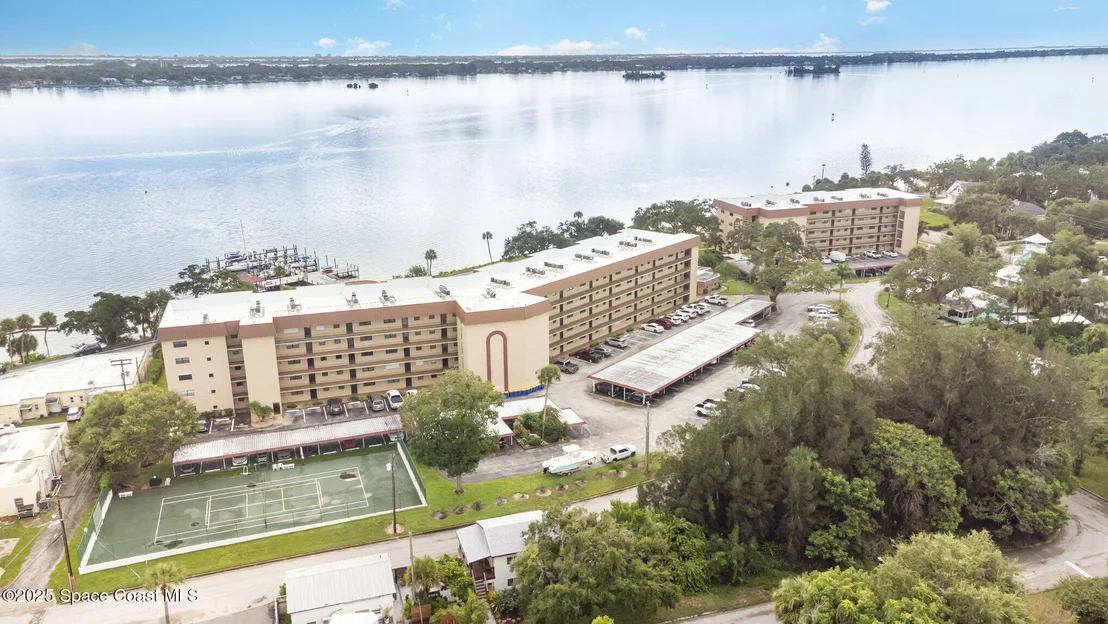 Photo of Unit 507B at 1049 Rockledge Drive