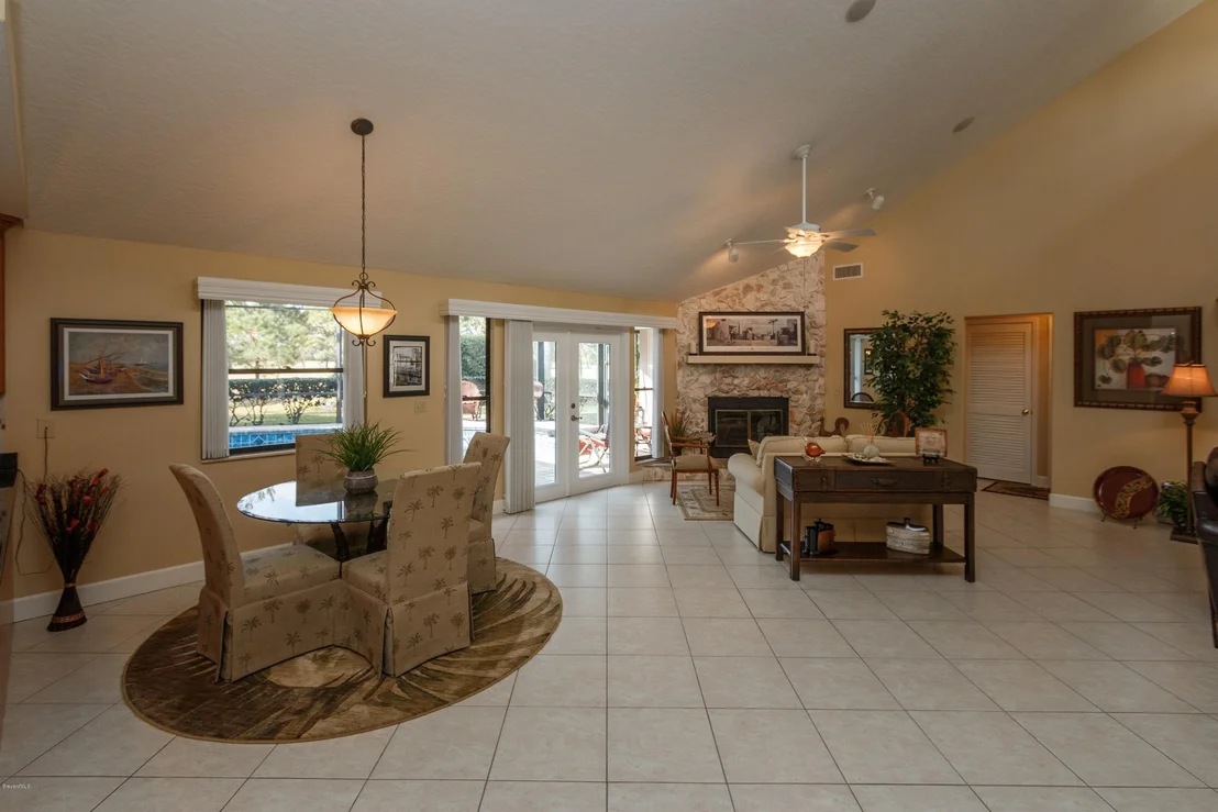 Photo of 610 Woodbridge Drive