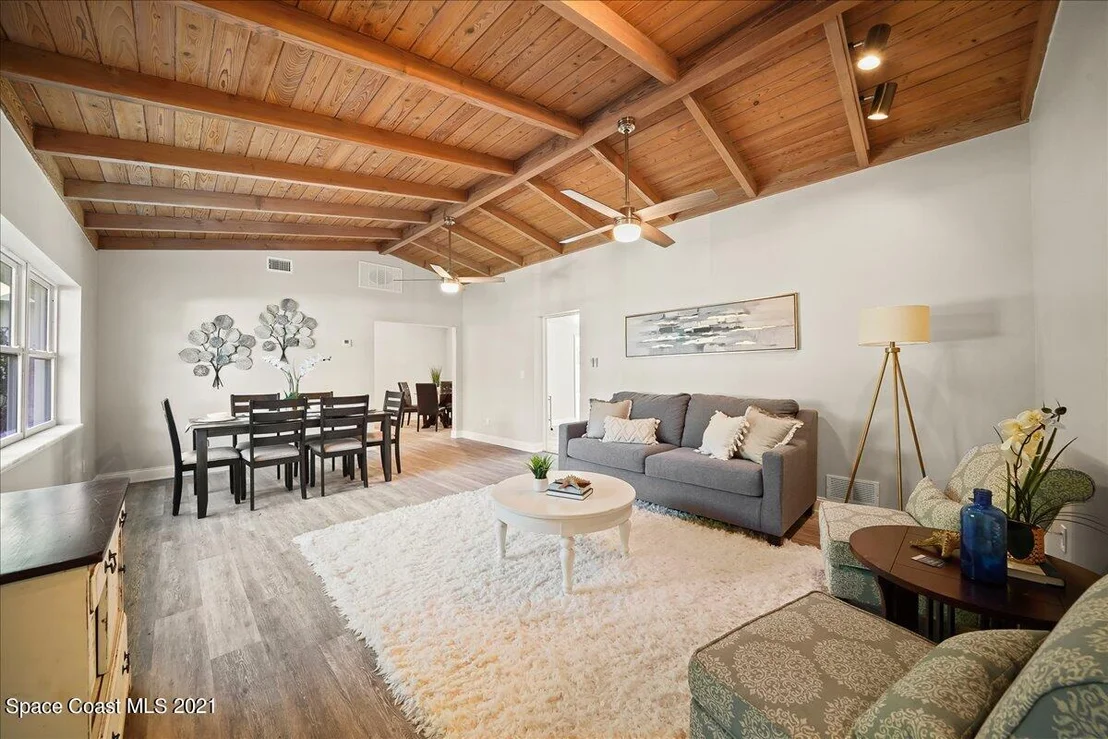 Photo of 445 Bahama Drive