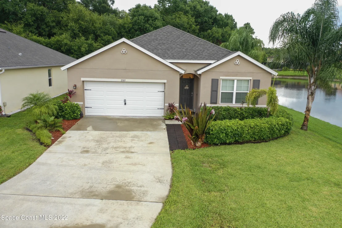 Photo of 2505 Falcon Lane