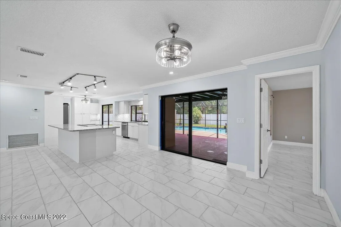 Photo of 926 Waialae Circle NE