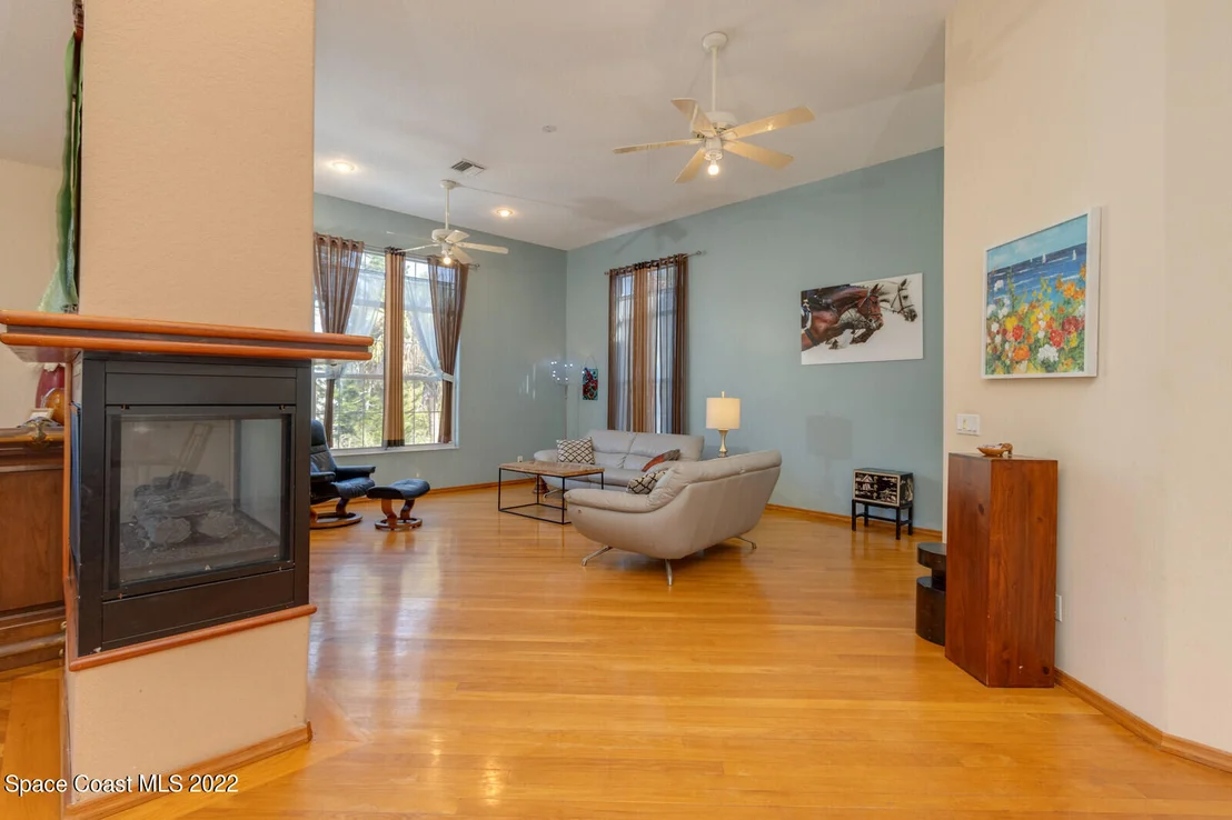 Photo of 536 Sunset Boulevard