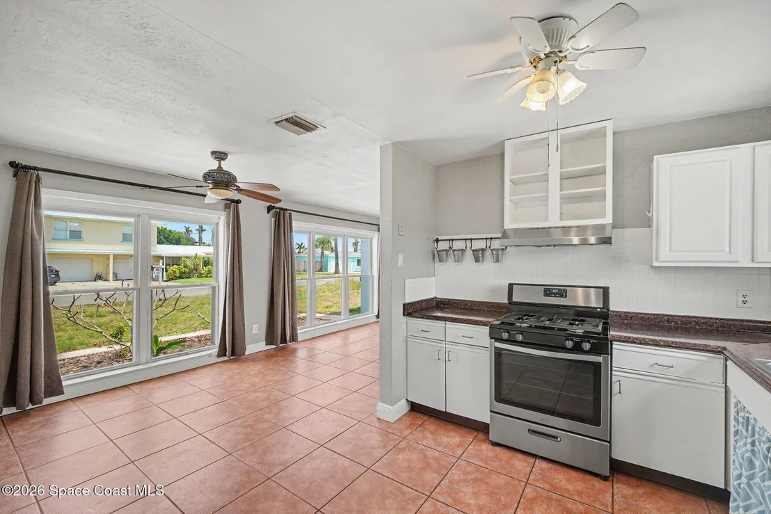 Photo of 112 SE 3rd Street