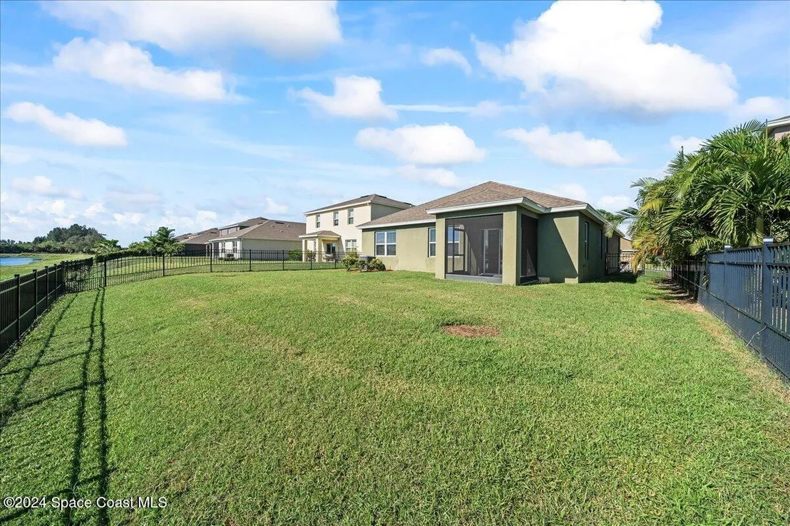 Photo of 260 Sorrento Drive