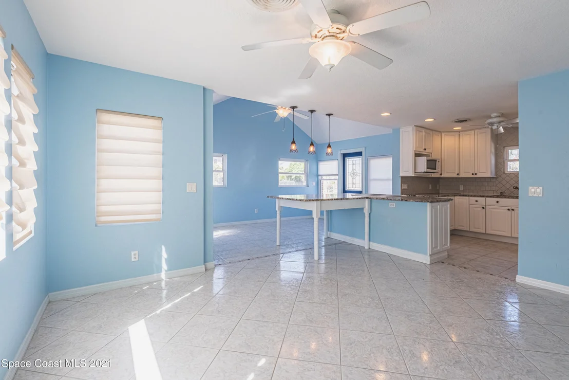 Photo of 210 1st Avenue