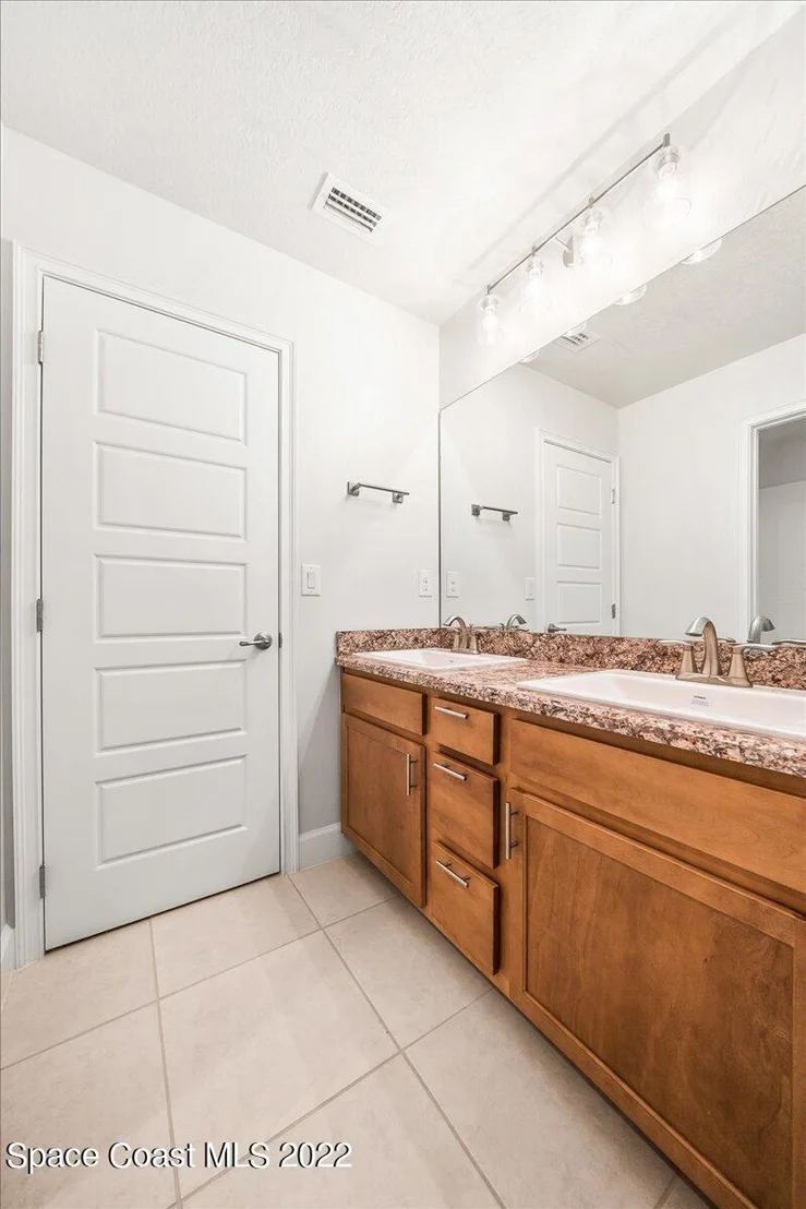 Photo of 741 Tupelo Circle