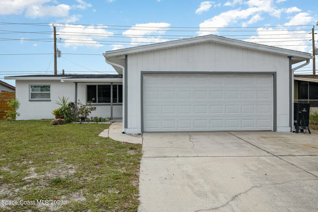 Photo of 2435 Sadler Lane