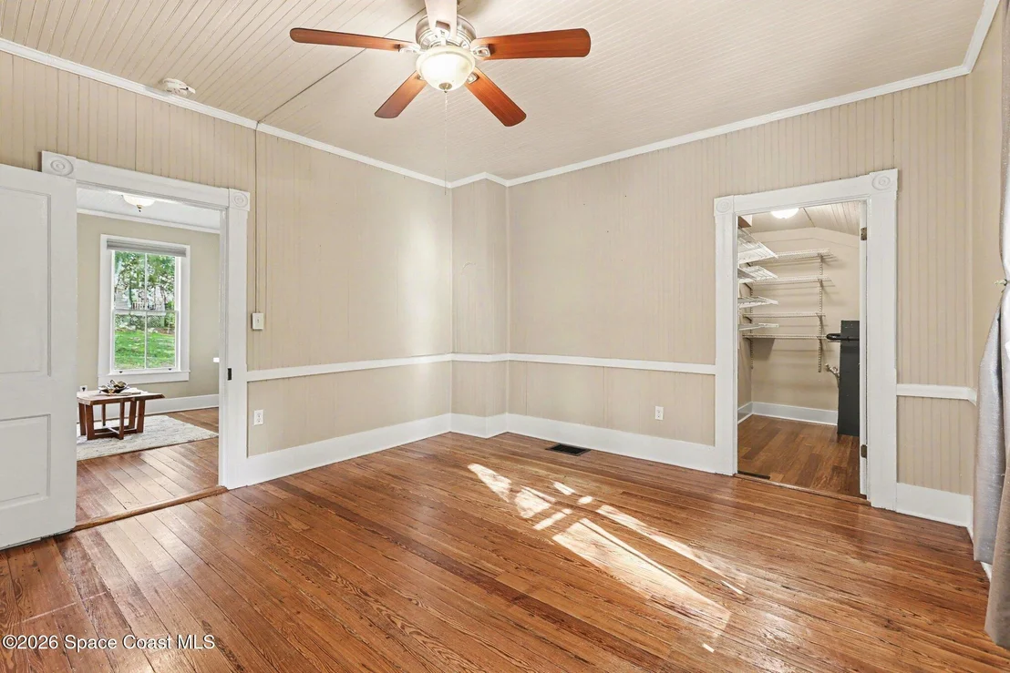 Photo of 35 Barton Avenue