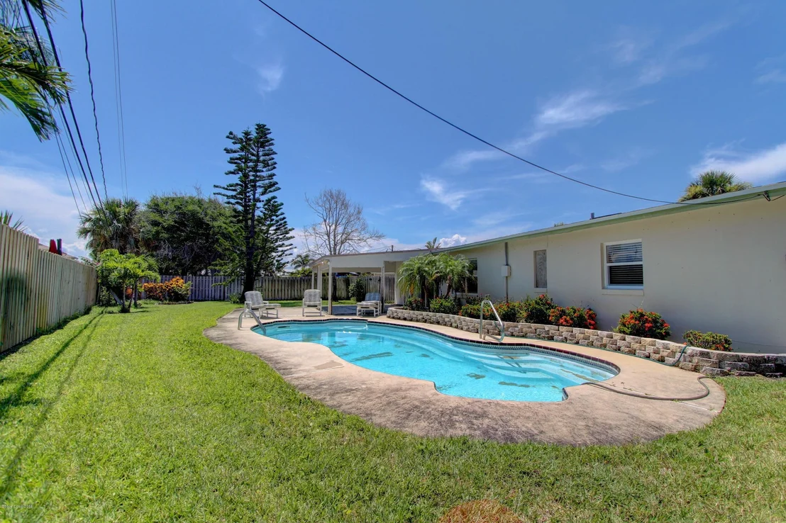 Photo of 913 Bluewater Drive