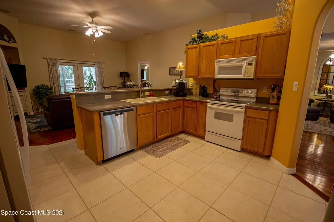 Photo of 4585 James Road