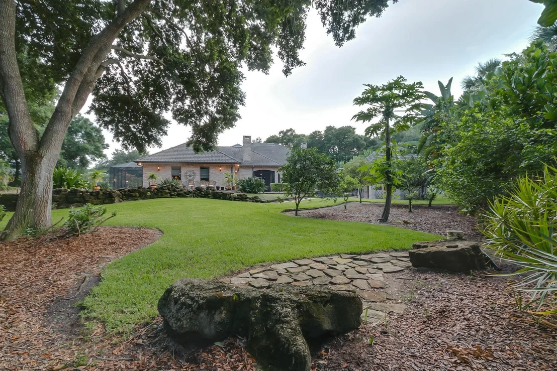 Photo of 16 Summer Place