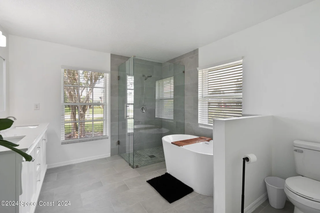 Photo of 1049 Jacaranda Circle