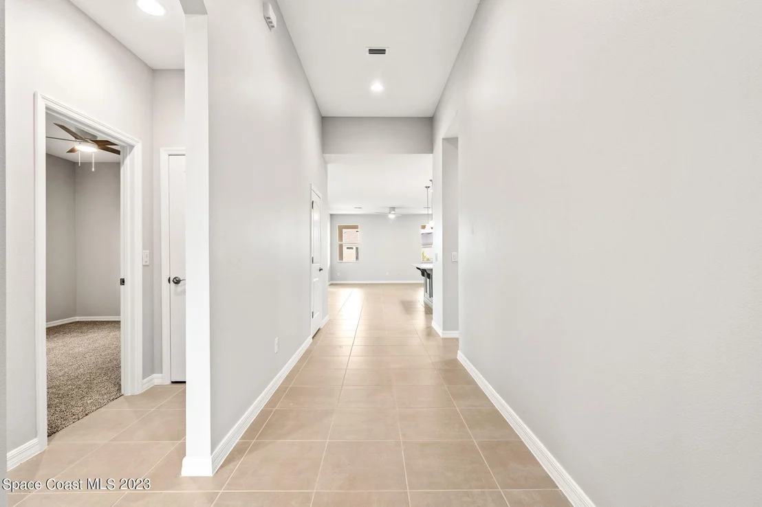 Photo of 8100 Lucent Court