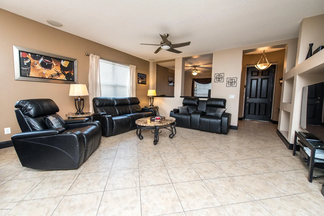 Photo of 1135 Bolle Circle