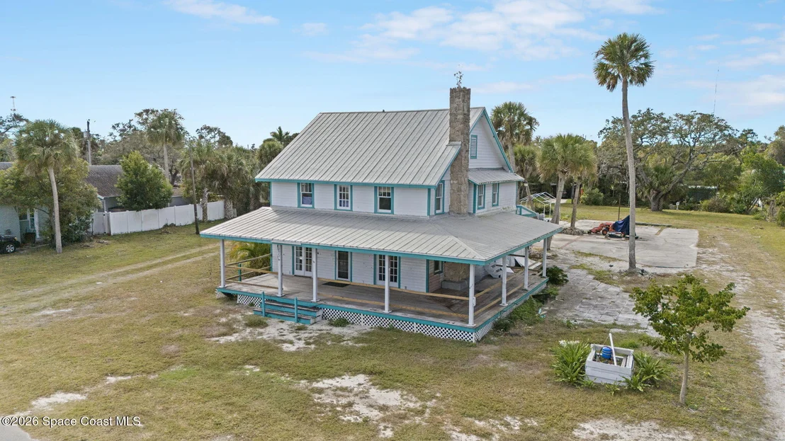Photo of 2612 Riverview Drive
