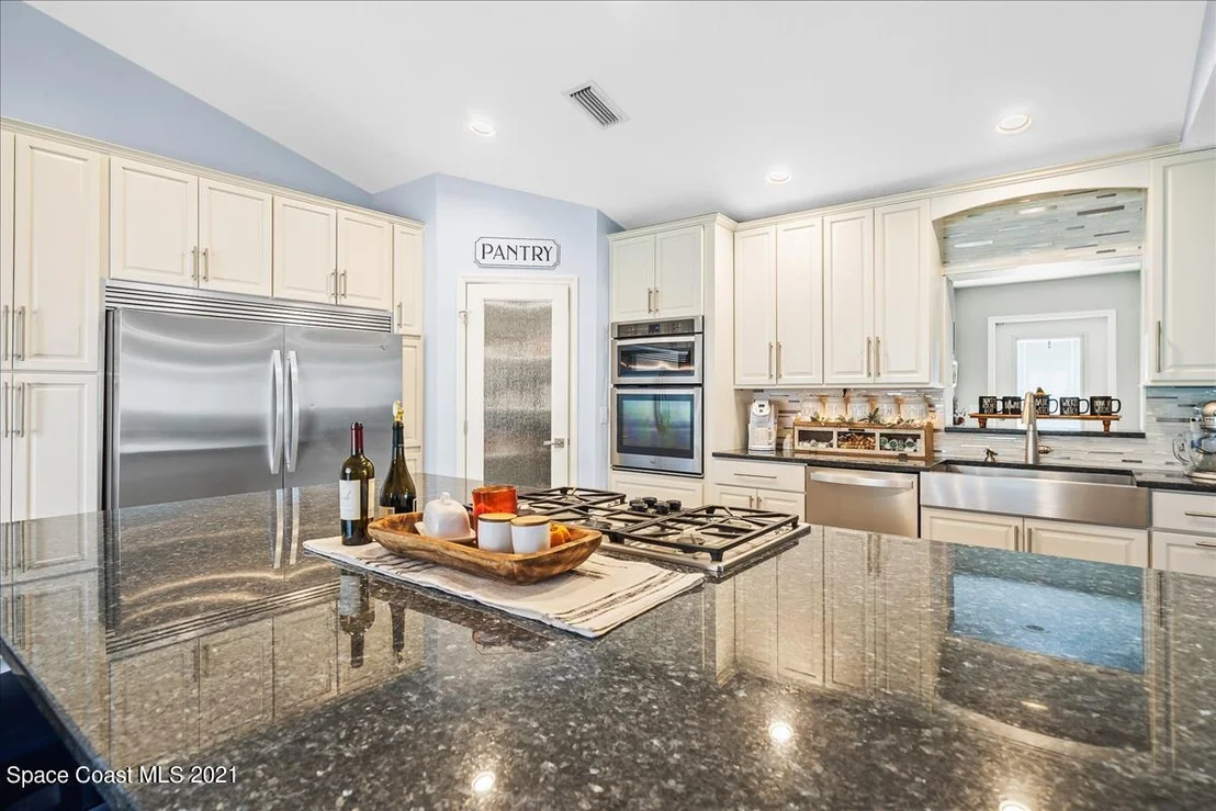 Photo of 1035 Jacaranda Circle