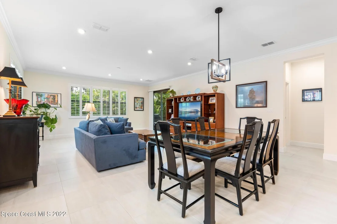 Photo of 1645 Willows Square