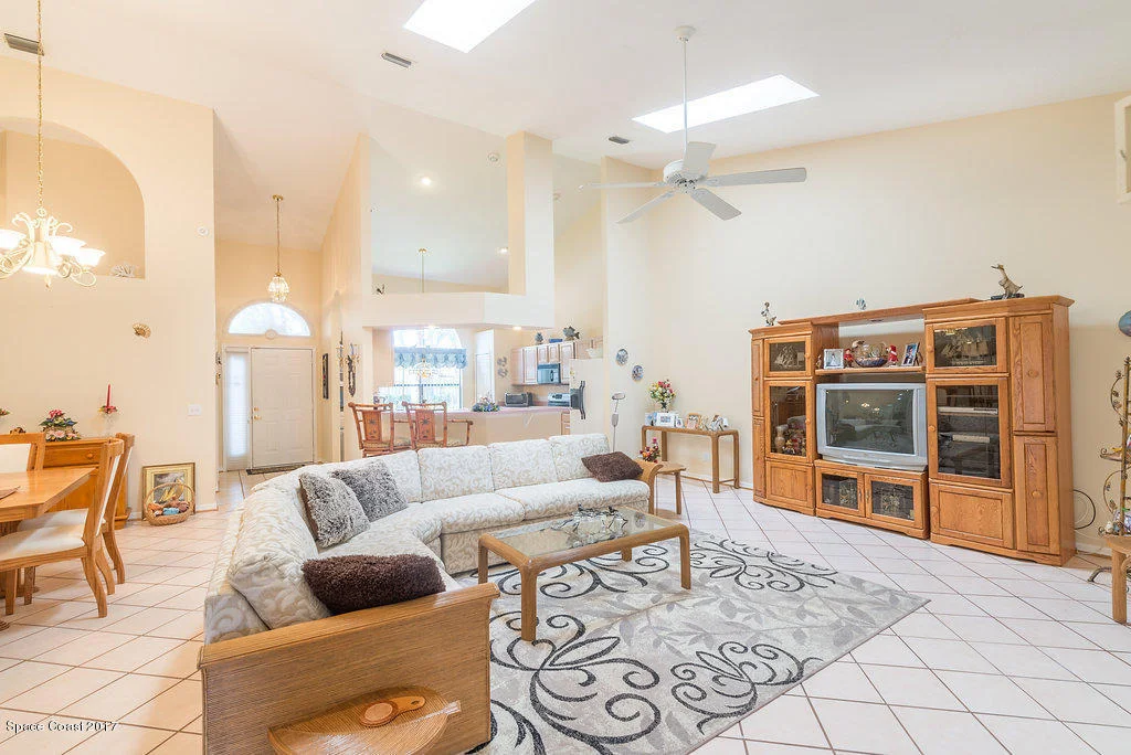 Photo of 993 Osprey Drive