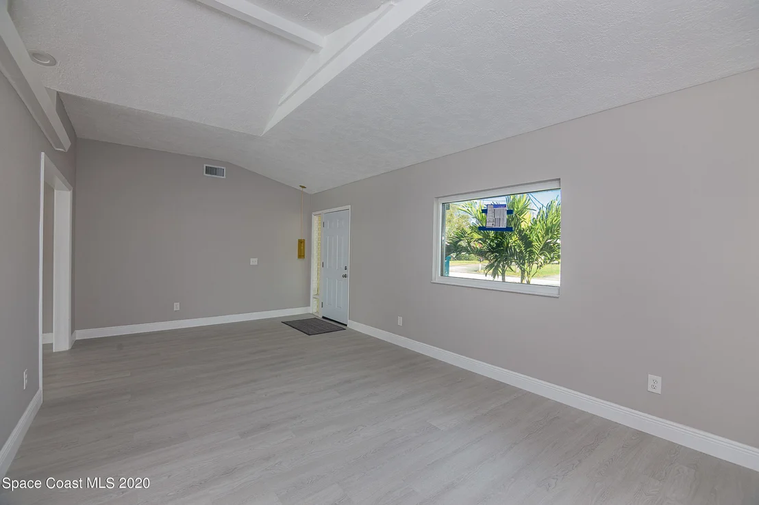 Photo of 47 Westview Lane