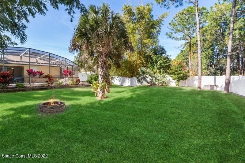 Photo of 461 Waterside Circle